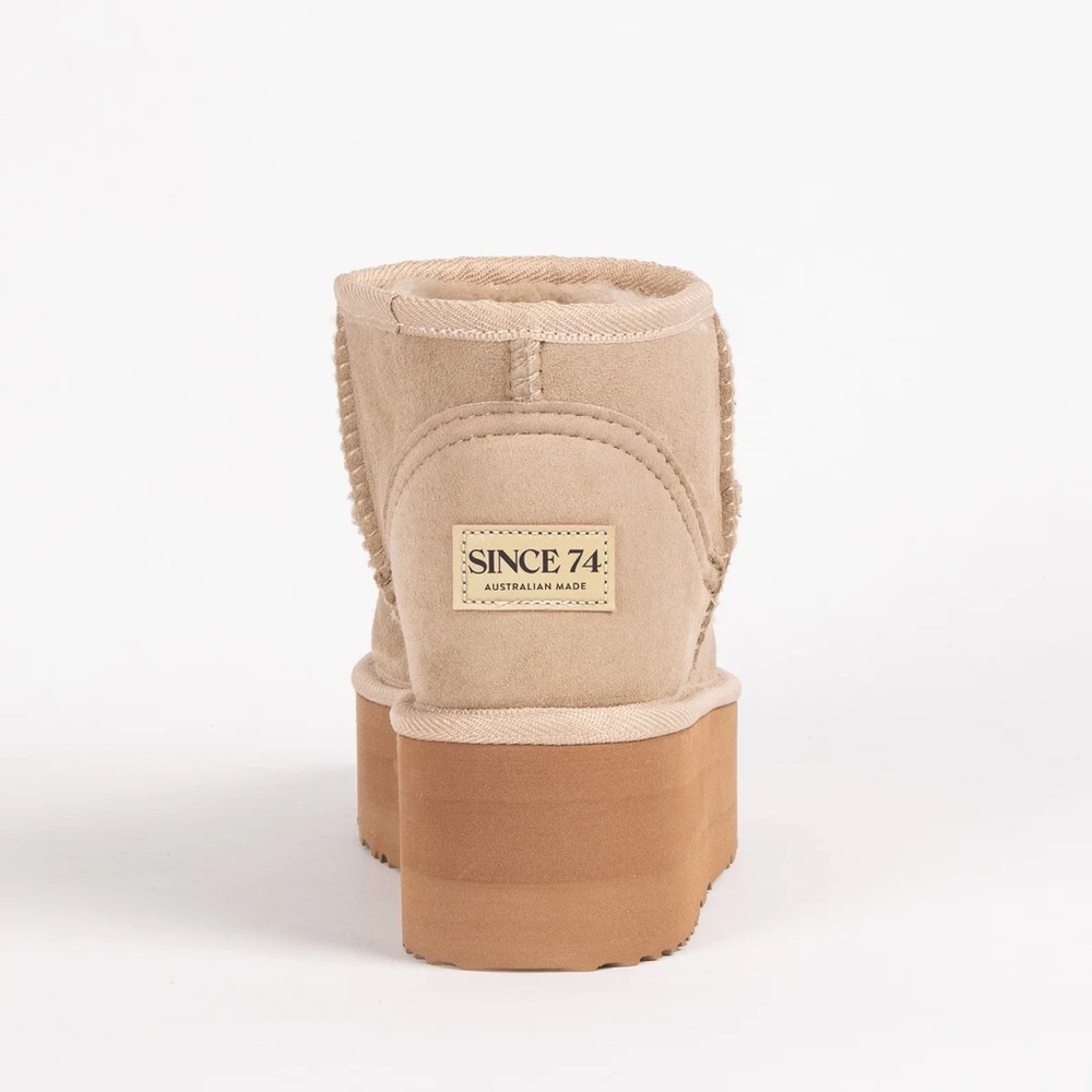 UGG Australia Classic Ultra Mini Platform BRAND NEW